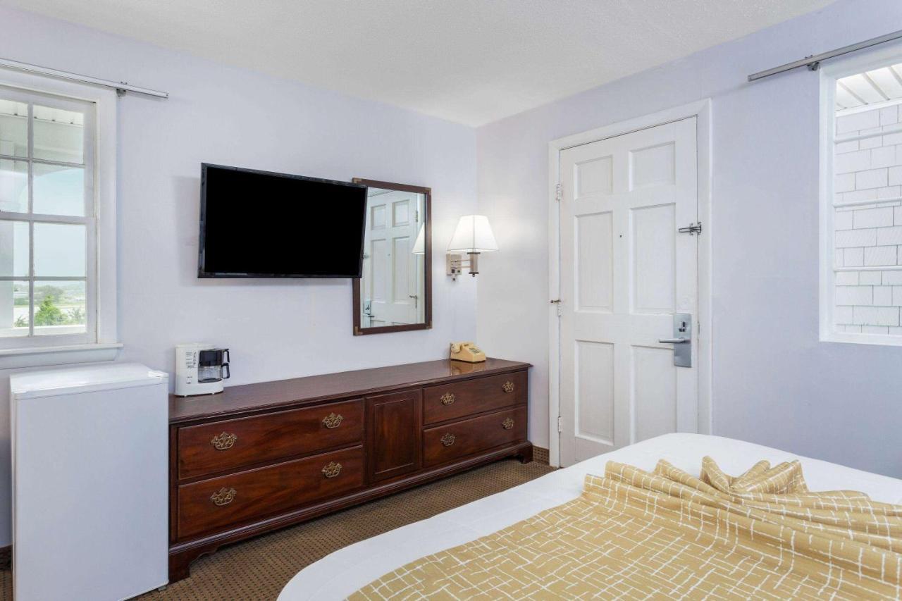 Travelodge By Wyndham Cape Cod Area West Dennis Exterior photo