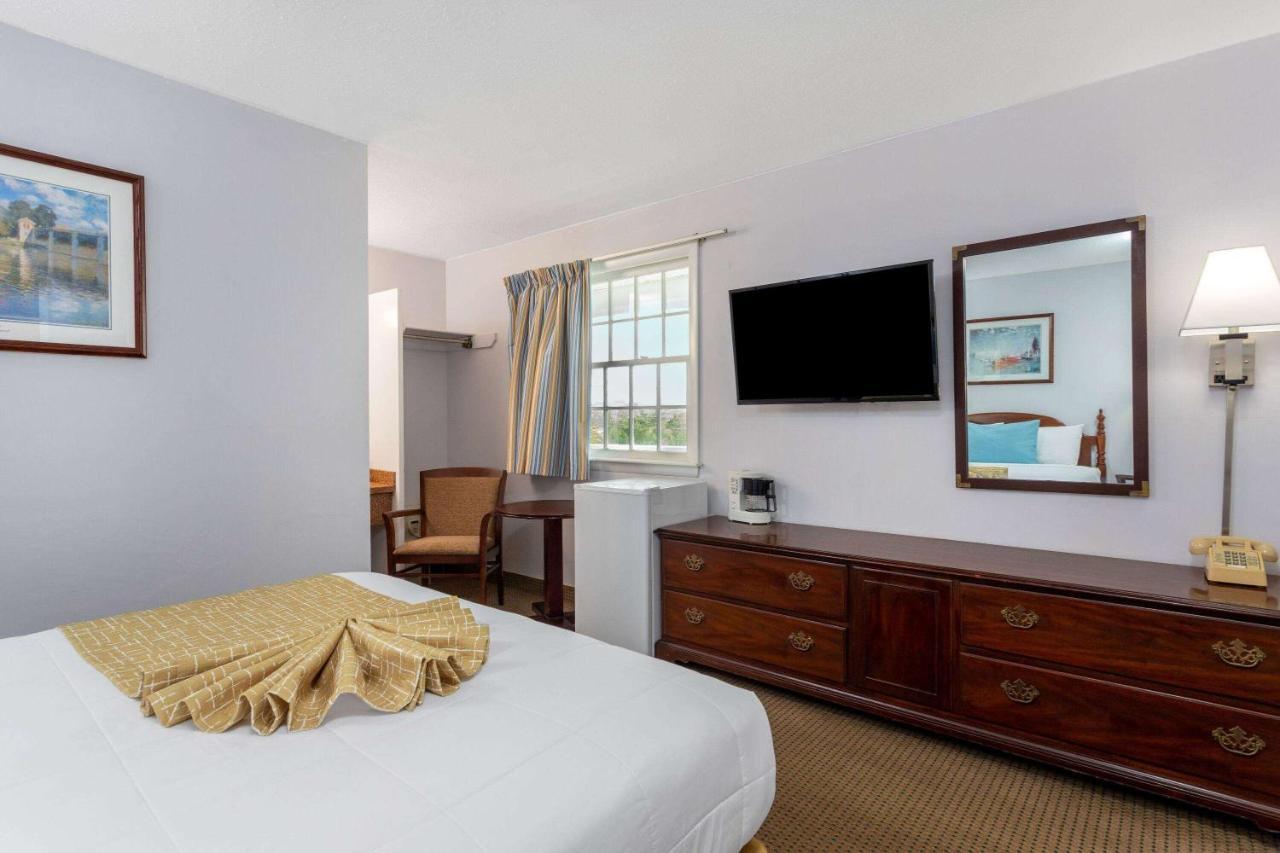 Travelodge By Wyndham Cape Cod Area West Dennis Exterior photo